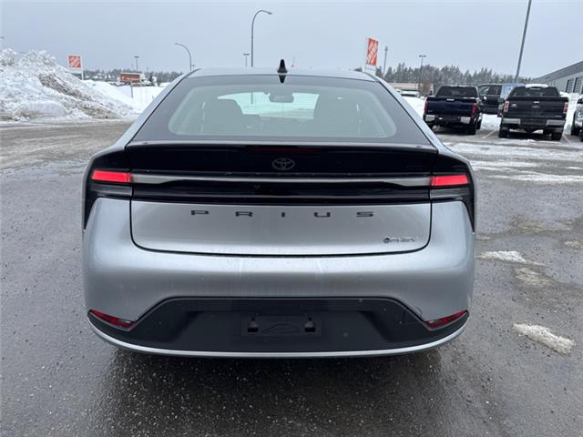 2026 Toyota Prius Plug-In Hybrid SE (Stk: 3070783) in Cranbrook - Image 4 of 19