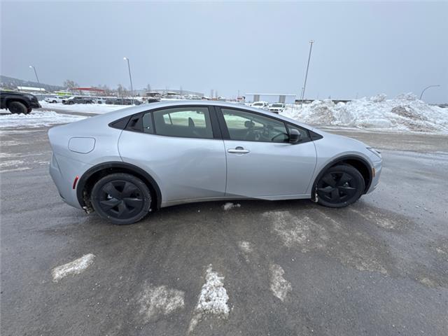 2026 Toyota Prius Plug-In Hybrid SE (Stk: 3070783) in Cranbrook - Image 6 of 19