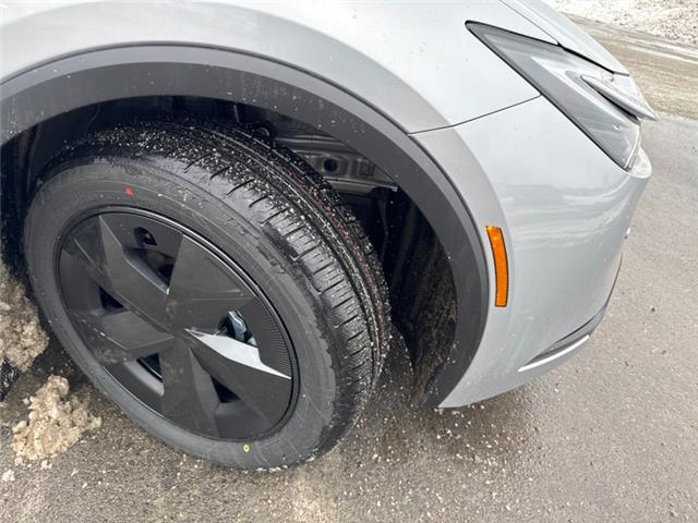 2026 Toyota Prius Plug-In Hybrid SE (Stk: 3070783) in Cranbrook - Image 19 of 19