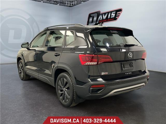 2022 Volkswagen Taos Trendline (Stk: 302781) in Lethbridge - Image 3 of 15 2022 Volkswagen Taos Trendline (Stk: 302781) in Lethbridge - Image 3 of 15
