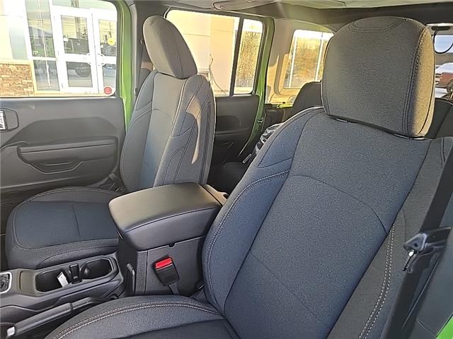 2026 Jeep Wrangler Sport (Stk: T070) in Miramichi - Image 10 of 13