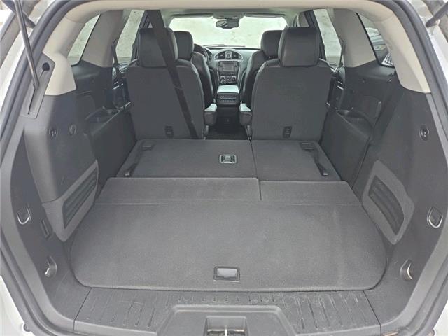 2017 Buick Enclave Premium (Stk: U3958) in Hanover - Image 5 of 17 2017 Buick Enclave Premium (Stk: U3958) in Hanover - Image 5 of 17