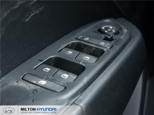 2026 Hyundai Venue Preferred w/Two-Tone (Stk: 440641) in Milton - Image 13 of 23