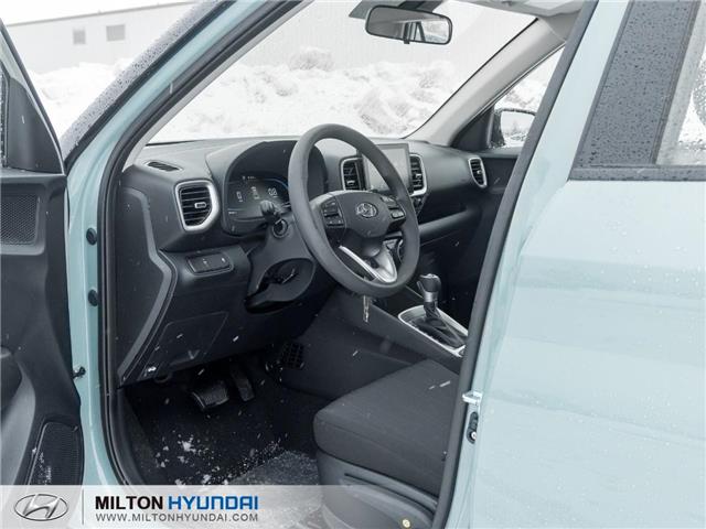 2026 Hyundai Venue Essential w/Two-Tone (Stk: 438943) in Milton - Image 8 of 23