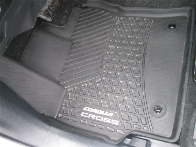2022 Toyota Corolla Cross LE (Stk: 26010B) in Stratford - Image 9 of 22