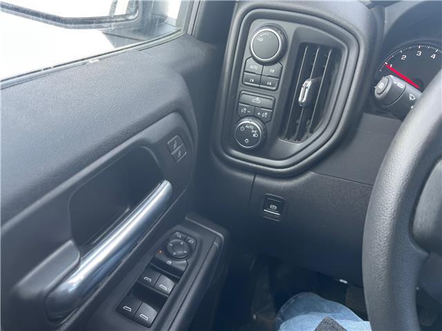 2025 Chevrolet Silverado 1500 Custom Trail Boss (Stk: 26T119B) in Wadena - Image 10 of 22