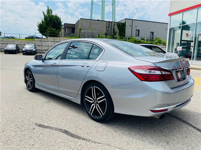 2017 Honda Accord Sport (Stk: HHQ4537B) in Hanover - Image 8 of 29