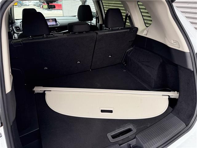 2025 Nissan Rogue SV Moonroof (Stk: U11101) in London - Image 7 of 26