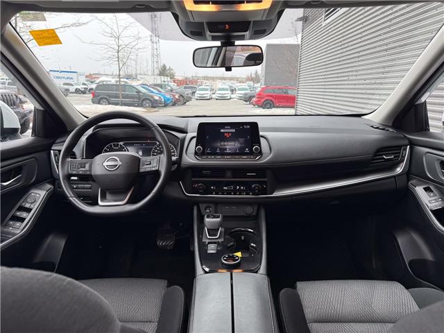 2025 Nissan Rogue SV Moonroof (Stk: U11101) in London - Image 15 of 26