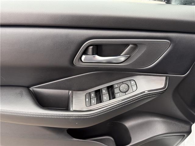 2025 Nissan Rogue SV Moonroof (Stk: U11101) in London - Image 21 of 26