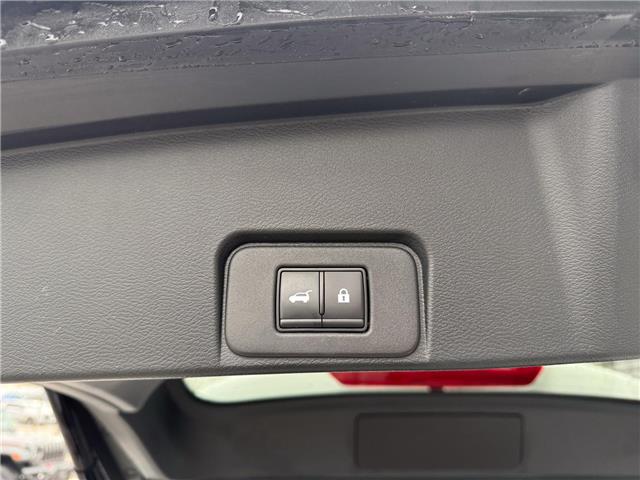 2025 Nissan Rogue SV Moonroof (Stk: U11101) in London - Image 25 of 26