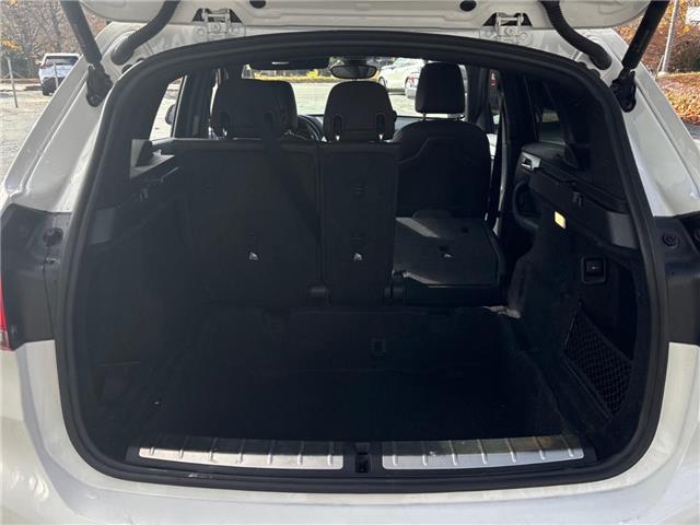 2024 Toyota RAV4 Hybrid XLE in Lower Sackville - Image 16 of 42