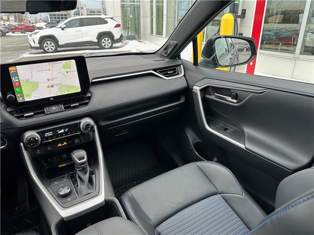 2023 Toyota RAV4 Hybrid XSE (Stk: W7015) in Cobourg - Image 12 of 28