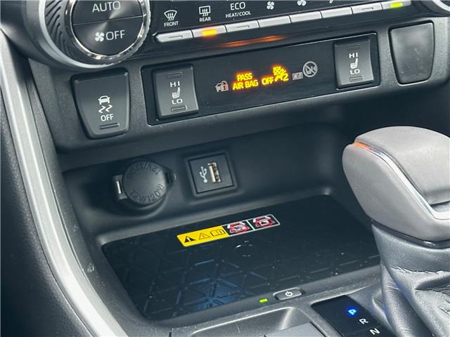 2023 Toyota RAV4 Hybrid XSE (Stk: W7015) in Cobourg - Image 22 of 28
