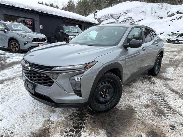2024 Chevrolet Trax 1RS (Stk: 165452) in London - Image 1 of 9