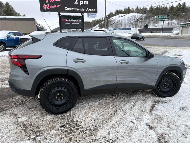 2024 Chevrolet Trax 1RS (Stk: 165452) in London - Image 5 of 9