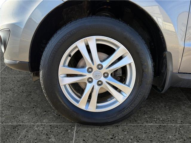 2011 Hyundai Santa Fe GL 3.5 (Stk: CBK3392) in Regina - Image 14 of 19 2011 Hyundai Santa Fe GL 3.5 (Stk: CBK3392) in Regina - Image 14 of 19