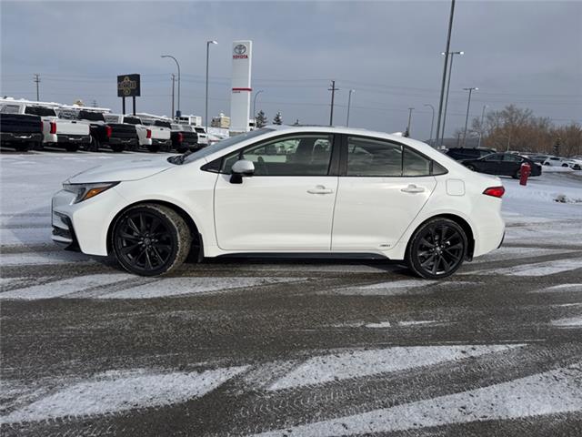 2026 Toyota Corolla Hybrid SE (Stk: 3031878) in Cranbrook - Image 2 of 22