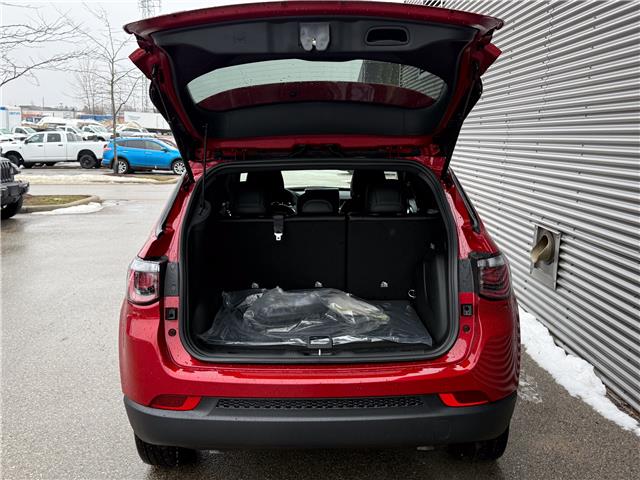 2026 Jeep Compass North (Stk: 26178) in London - Image 6 of 26