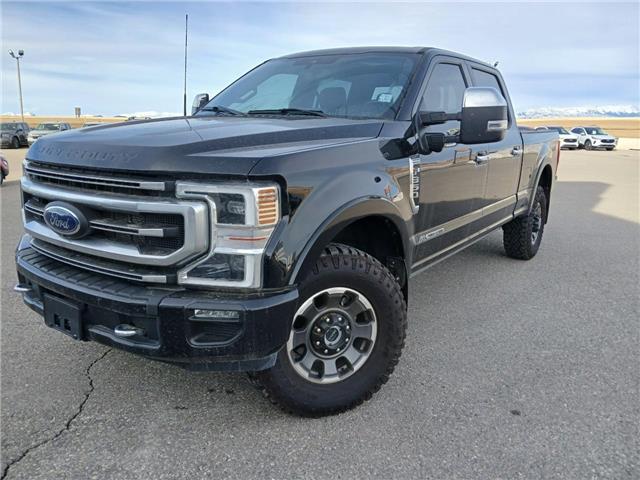 2022 Ford F-350 Platinum (Stk: 22003) in Pincher Creek - Image 1 of 17