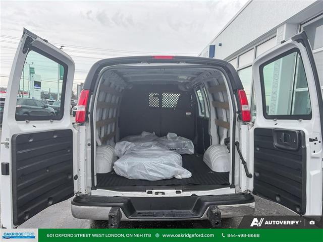 2023 GMC Savana 2500 Work Van (Stk: U16564) in London - Image 15 of 29
