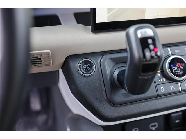 2023 Land Rover Defender X-Dynamic SE (Stk: TL18157) in London - Image 22 of 23