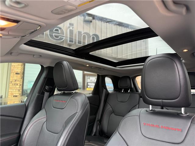 2022 Jeep Cherokee Trailhawk (Stk: 6T32A) in Blenheim - Image 8 of 11