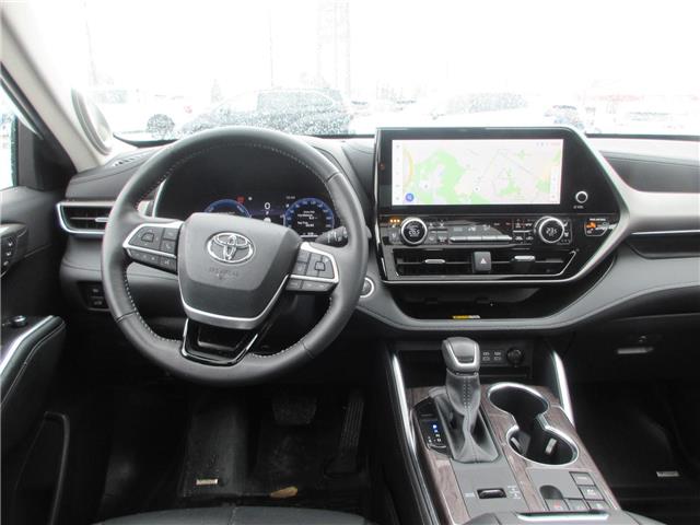 2025 Toyota Highlander Hybrid Limited (Stk: U8528A) in Peterborough - Image 18 of 34