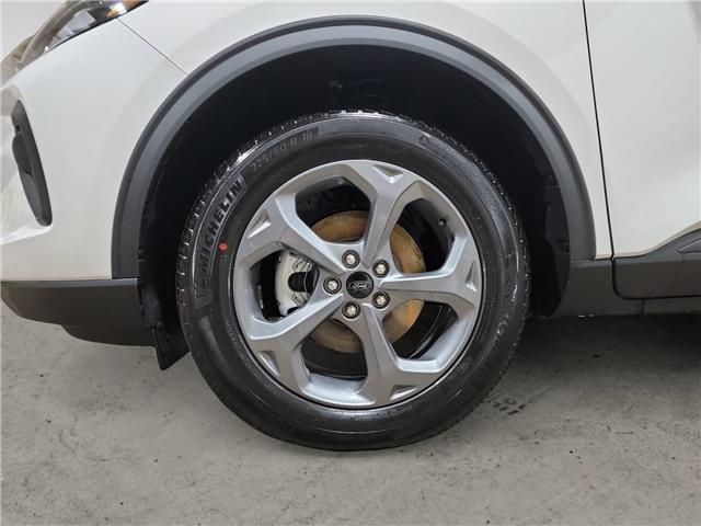 2026 Ford Escape ST-Line (Stk: 17084) in Wyoming - Image 9 of 15