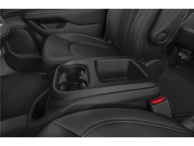 2026 Chrysler Pacifica Select in Surrey - Image 11 of 12