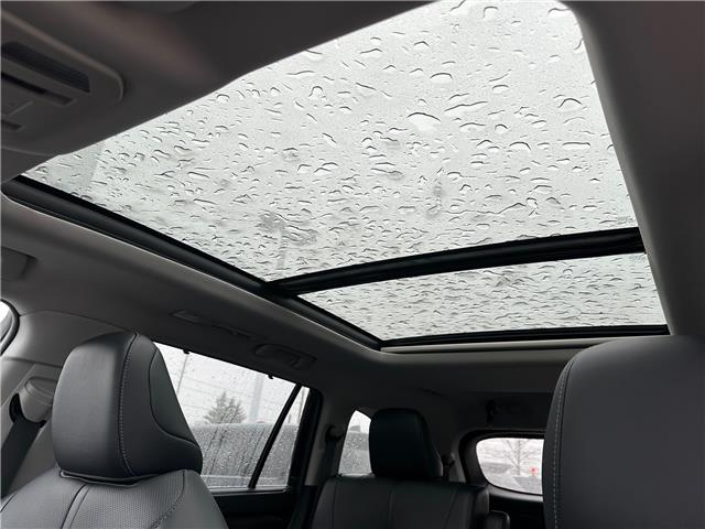 2024 Toyota Highlander Hybrid Limited (Stk: W7007A) in Cobourg - Image 8 of 31