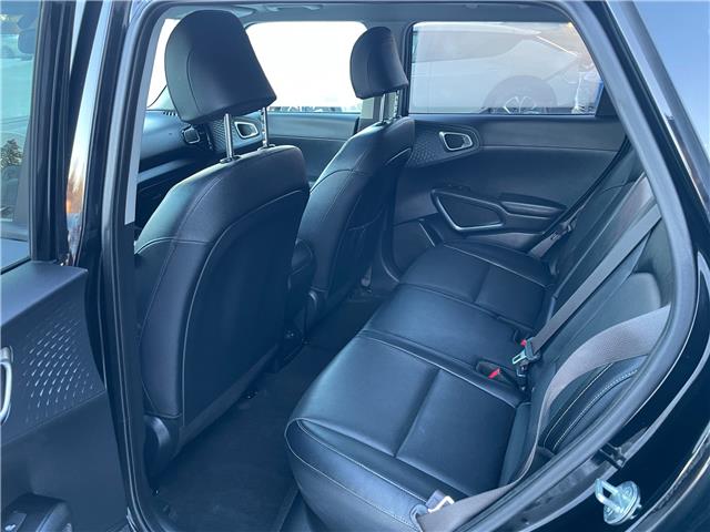 2021 Kia Soul EV EV Limited (Stk: R-21KISBLA2335 ) in Calgary - Image 10 of 12