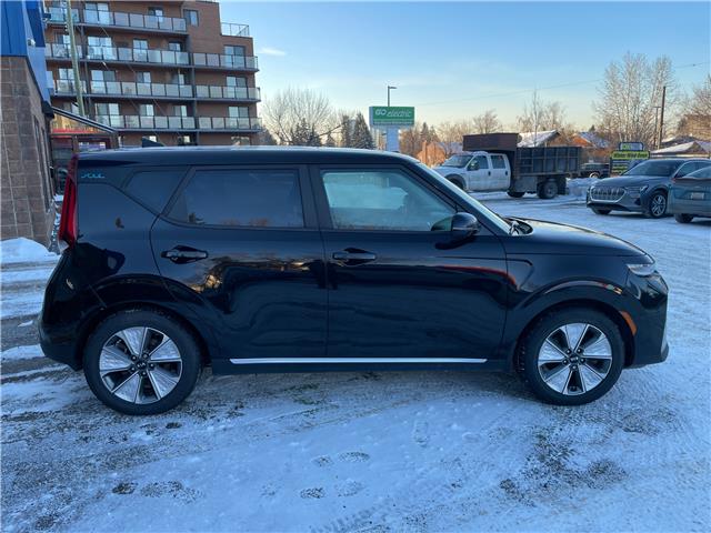 2021 Kia Soul EV EV Limited (Stk: R-21KISBLA2335 ) in Calgary - Image 6 of 12