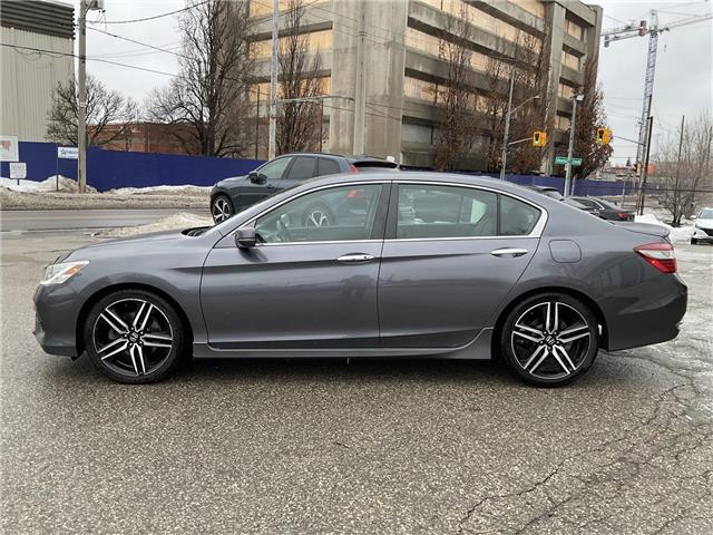 2017 Honda Accord Touring (Stk: 4817) in KITCHENER - Image 4 of 28