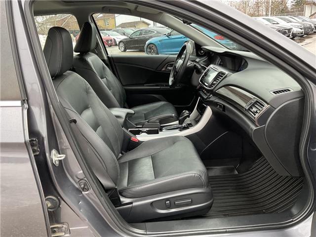 2017 Honda Accord Touring (Stk: 4817) in KITCHENER - Image 26 of 28