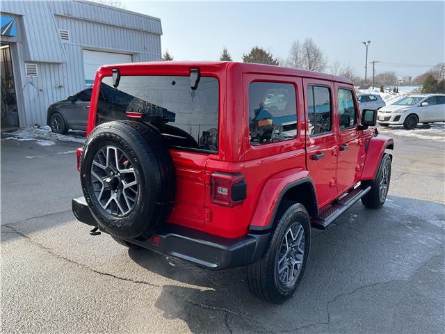 2024 Jeep Wrangler Sahara (Stk: 260103) in Kingston - Image 3 of 33