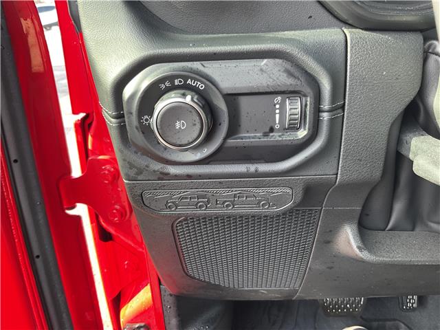2024 Jeep Wrangler Sahara (Stk: 260103) in Kingston - Image 20 of 33