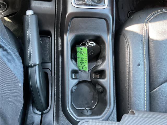 2024 Jeep Wrangler Sahara (Stk: 260103) in Kingston - Image 24 of 33