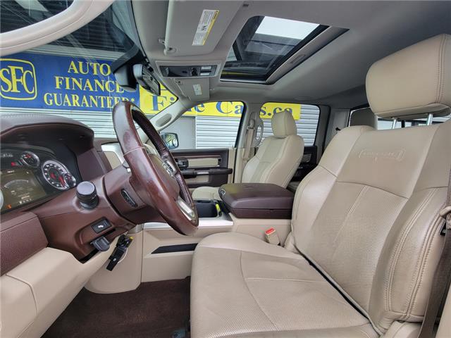 2018 RAM 1500 LARAMIE CREW | NAVI | LEATHER |REMOTE START |R-CAM (Stk: Z3585A) in St. Catharines - Image 7 of 32