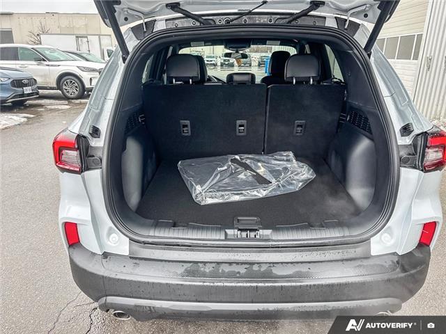 2026 Ford Escape ST-Line (Stk: 260126DT) in Hamilton - Image 8 of 21