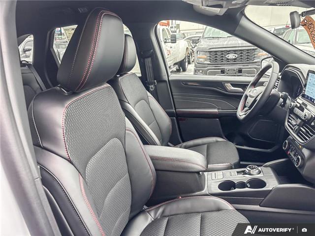 2026 Ford Escape ST-Line (Stk: 260126DT) in Hamilton - Image 18 of 21