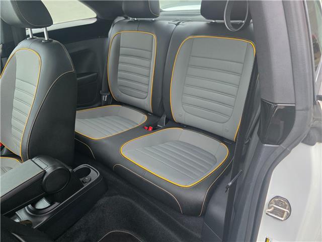 2017 Volkswagen Beetle 1.8 TSI Dune (Stk: 2512640) in Waterloo - Image 19 of 22