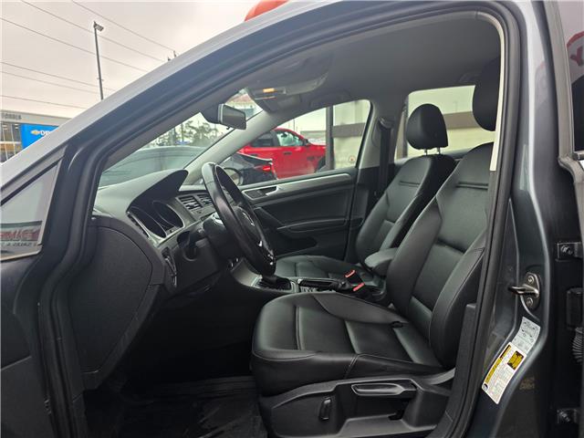 2017 Volkswagen Golf 1.8 TSI Comfortline (Stk: 2602042) in Waterloo - Image 11 of 21