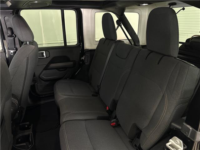2024 Jeep Wrangler Sahara (Stk: 43518J) in Belleville - Image 7 of 28
