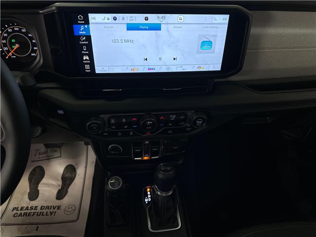 2024 Jeep Wrangler Sahara (Stk: 43518J) in Belleville - Image 17 of 28