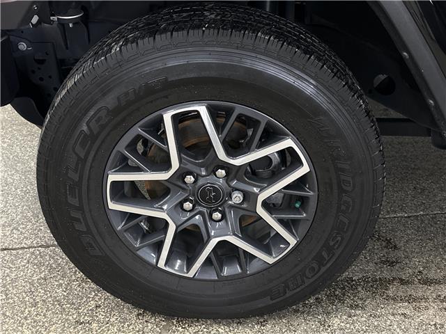 2024 Jeep Wrangler Sahara (Stk: 43518J) in Belleville - Image 27 of 28