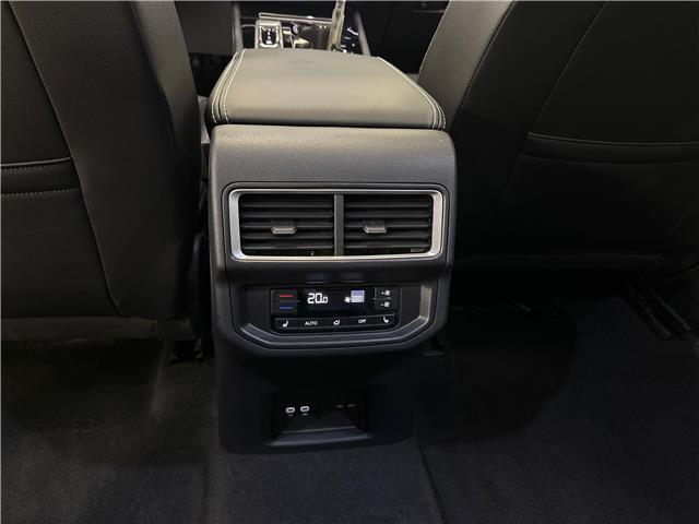 2024 Volkswagen Atlas 2.0 TSI Highline (Stk: 43533J) in Belleville - Image 12 of 29