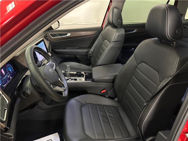 2024 Volkswagen Atlas 2.0 TSI Highline (Stk: 43533J) in Belleville - Image 16 of 29