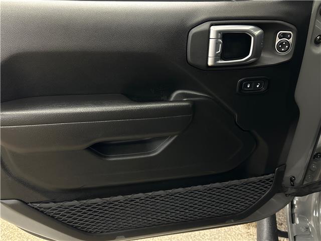 2023 Jeep Wrangler Willys (Stk: 43525J) in Belleville - Image 10 of 24