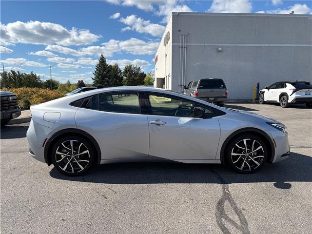 2026 Toyota Prius Plug-In Hybrid XSE (Stk: 26019) in Bowmanville - Image 5 of 7